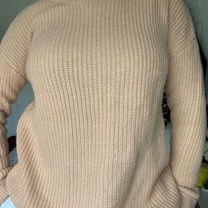 oversized light pink sweater